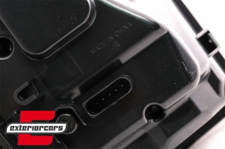 Full LED stražnja svjetla SEQ žmigavci (smoke) / VW Amarok (2010-2020), LDVWU4