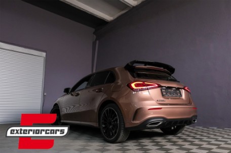 Krovni spojler A45 AMG dizajn (piano crna) / Mercedes A-klasa W177 Hatchback SE (2018-), GCP-1778501