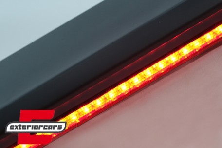 Krovni spojler sa LED kočionim svjetlom R20 dizajn / VW Golf VI (2008-2012), SPVW09
