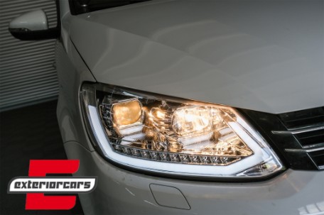 LED prednja svjetla TubeLight SEQ žmigavci (chrome) / Volkswagen Touran (08.2010-2015), LPVWS3