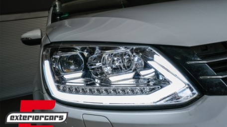 LED prednja svjetla TubeLight SEQ žmigavci (chrome) / Volkswagen Touran (08.2010-2015), LPVWS3