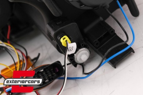 LED prednja svjetla TubeLight SEQ žmigavci (crna) / Volkswagen Touran (08.2010-2015), LPVWS4