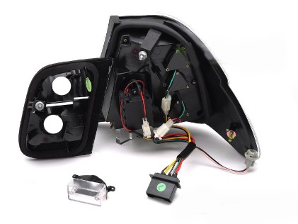 LED stražnja svjetla (crna) / BMW serije 3 E46 limuzina (1998-08.2001), LDBMN7