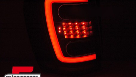 LED stražnja svjetla (crna/kristal) / Jeep Grand Cherokee (1999-05.2005), LDCH38