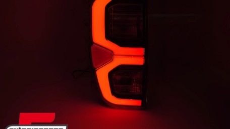LED stražnja svjetla (crvena) / Toyota Hilux (2016-2020), LDTO48