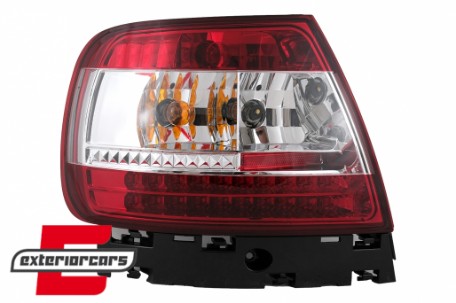 LED stražnja svjetla (crvena/kristal) / Audi A4 B5 (1994-09.2000) limuzina, LDAU25