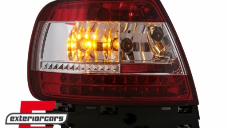 LED stražnja svjetla (crvena/kristal) / Audi A4 B5 (1994-09.2000) limuzina, LDAU25