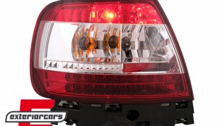 LED stražnja svjetla (crvena/kristal) / Audi A4 B5 (1994-09.2000) limuzina, LDAU25
