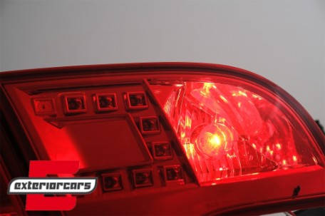 LED stražnja svjetla (crvena/kristal) / Audi A4 B7 (2004-2008) karavan, LDAU37