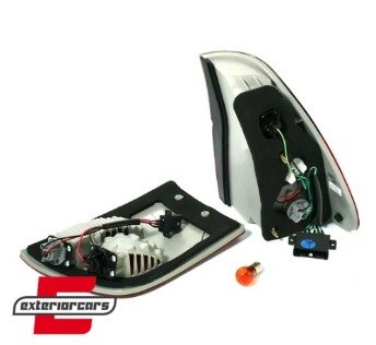 LED stražnja svjetla (crvena/kristal) / BMW X5 E53 (1999-2006), LDBMA3