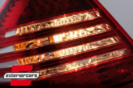 LED stražnja svjetla (crvena/kristal) / Mercedes C-klasa W203 (2000-2004) limuzina, LDME59