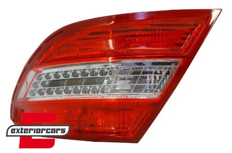 LED stražnja svjetla (crvena/kristal) / Mercedes C-klasa W204 limuzina (2007-2010), LDME35