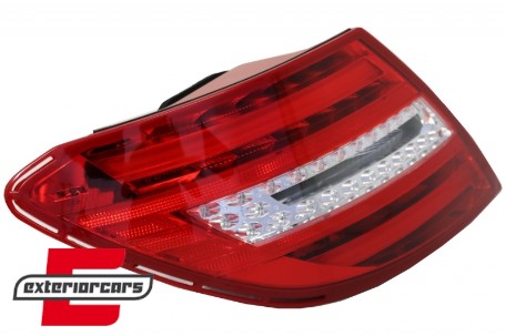 LED stražnja svjetla (crvena/kristal) / Mercedes C-klasa W204 limuzina (2007-2010), LDME64