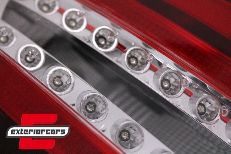 LED stražnja svjetla (crvena/kristal) / Mercedes C-klasa W204 limuzina (2007-2010), LDME64