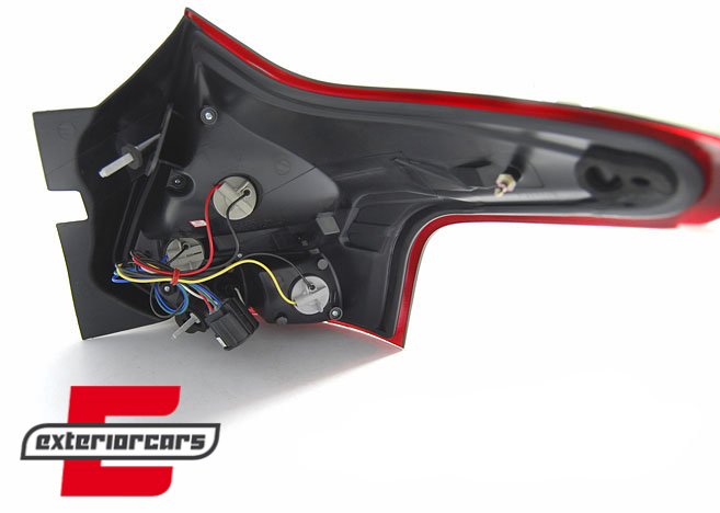 LED stražnja svjetla (crvena/smoke) / Ford Focus 3 Hatchback (2011-10.2014), LDFO53
