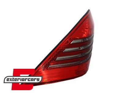 LED stražnja svjetla (crvena/smoke) / Mercedes C-klasa W203 (2000-2004) limuzina, LDME60