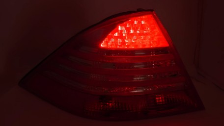 LED stražnja svjetla (crvena/smoke) / Mercedes S-klasa W220 (1998-2005), LDMEF9
