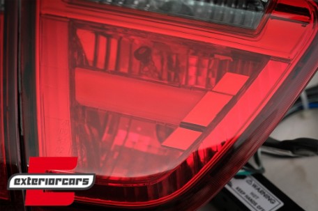 LED stražnja svjetla LCI LightBar dizajn (crvena/smoke) / BMW serije 3 E90 limuzina (2005-2008), LDBMC6