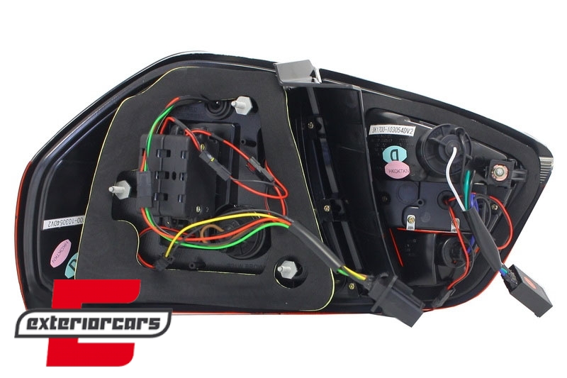 LED stražnja svjetla LedBar (crvena/kristal) / BMW serije 3 E90 limuzina (2005-2008), LDBM72