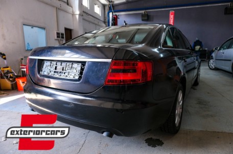 LED stražnja svjetla LedBar dizajn (crvena/smoke) / Audi A6 C6 4F limuzina (2004-07.2008), LDAUG3