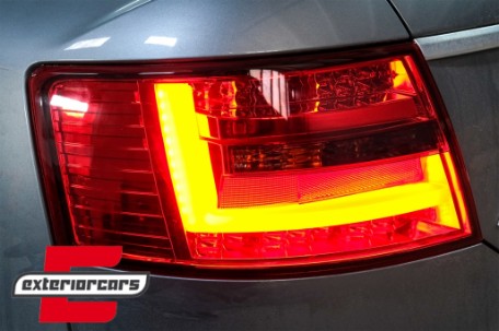 LED stražnja svjetla LedBar dizajn (crvena/smoke) / Audi A6 C6 4F limuzina (2004-07.2008), LDAUG6