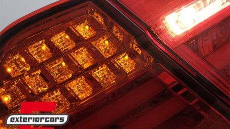 LED stražnja svjetla LightBar LCI dizajn (crvena) / BMW serije 3 E90 limuzina (2005-2008), LDBMC7