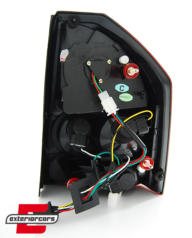 LED stražnja svjetla (smoke) / Chrysler 300C limuzina (2005-2007), LDCH05