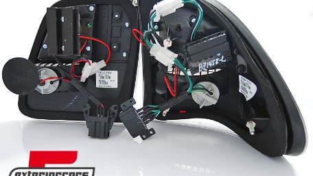 LED stražnja svjetla (smoke) / Mercedes E-klasa S210 karavan (1995-2002), LDME91