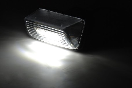 LED svjetla registarske pločice / CITROEN C3 C4 C5 Berlingo Saxo Xsara PEUGEOT 206 207 306 307 308 406 407 5008 Partner, PRPE01