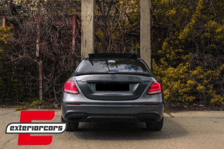 Lip bunkera AMG dizajn (mat crna) / Mercedes E-klasa W213 (2016-2023), TSMBW213
