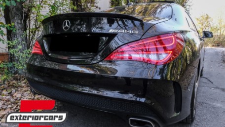 Lip bunkera AMG dizajn (piano crna) / Mercedes CLA C117 W117 (2013-2018), TSMBW117PB