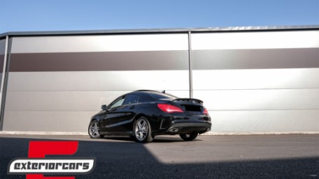 Lip bunkera AMG dizajn (piano crna) / Mercedes CLA C117 W117 (2013-2018), TSMBW117PB