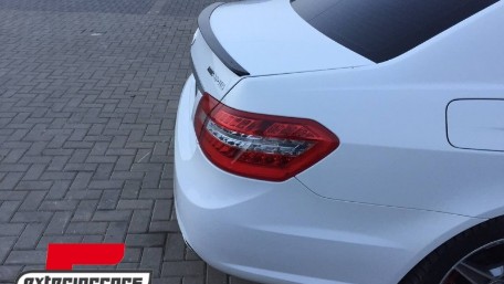 Lip bunkera AMG Facelift dizajn (piano crna) / Mercedes E-klasa W212 (2009-2016), TSMBW212AMGNM