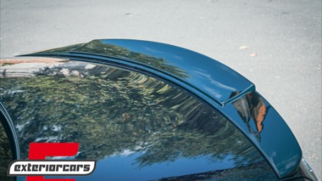 Lip bunkera B-dizajn (piano crna) / Mercedes E-klasa W213 (2016-2019), TSMBW213B