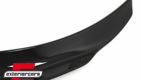 Lip bunkera Dynamic Sport dizajn (piano crna) / Mercedes C-klasa W205 (2014-2020), TSMBW205PSM
