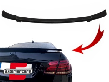 Lip bunkera GTS dizajn (piano crna) / Mercedes E-klasa W212 (2009-2016), TSMBW212GTSPB