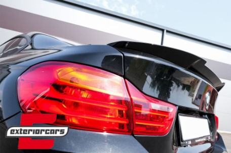 Lip bunkera M4 CS dizajn (piano crna) / BMW serije 4 Gran Coupe F36 (2014-2019), 5111153-3
