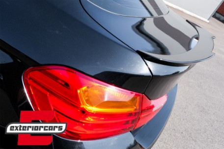 Lip bunkera M4 CS dizajn (piano crna) / BMW serije 4 Gran Coupe F36 (2014-2019), 5111153-3