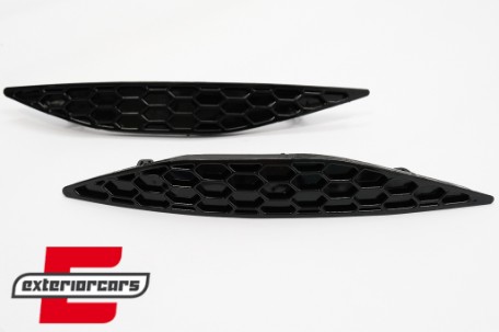 Mrežice zadnjeg branika u obliku saća (piano crna) / VW Golf 7 GTI Hatchback 5G (2013-2017), RBRCVWG7GTI