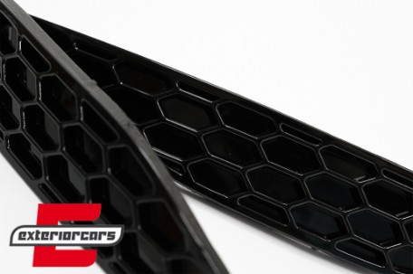 Mrežice zadnjeg branika u obliku saća (piano crna) / VW Golf 7 GTI Hatchback 5G (2013-2017), RBRCVWG7GTI