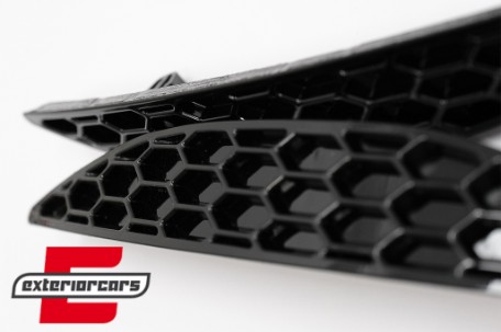 Mrežice zadnjeg branika u obliku saća (piano crna) / VW Golf 7 GTI Hatchback 5G (2013-2017), RBRCVWG7GTI