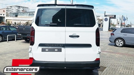 Nastavak stražnjeg branika (piano crna) / Ford Transit Custom Mk3 Tourneo Mk3 (2024-) / VW T7 (bez blatobrana), RBSVWT7WM