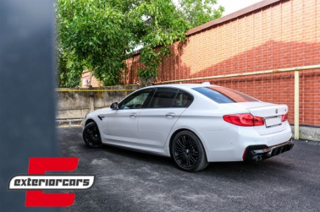 Nastavci pragova M-Performance dizajn (piano crna) / BMW serije 5 G30 limuzina G31 karavan (2017-2023), 20783-3