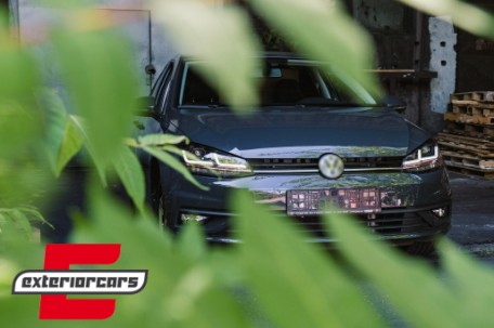 OSRAM Full LED prednja svjetla LEDriving SEQ žmigavci GTI look / VW Golf 7.5 Facelift (2017-2020), LEDHL109-GTI