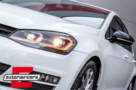Poklopci retrovizora (piano crna) / VW Golf VII 7 & 7.5 (2013-2019) Touran II (2015-2016) Golf Alltrack (2014-2017), MCVWG7PB