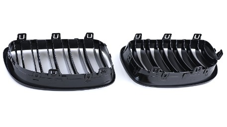 Prednja maska 1M dizajn (piano crna) / BMW serije 1 E81 E82 E87 E88 (2007-2011) LCI, 5211100JOE
