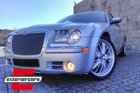Prednja maska Bentley look (chrome) / Chrysler 300C limuzina karavan (2004-2011), GRCH02