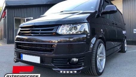 Prednja maska bez znaka (piano crna) / VW T5 Transporter (2004-2009), GRVW13
