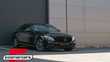 Prednja maska GT-R Panamericana dizajn 360° (piano crna) / Mercedes C-klasa W205 S205 A205 C205 (2014-2018), GCP-205030