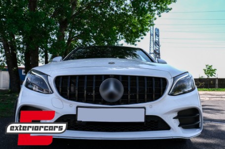 Prednja maska GT-R Panamericana dizajn 360° (piano crna) / Mercedes C-klasa W205 S205 A205 C205 (2014-2018), GCP-205030